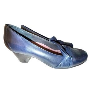 ▶️ Clarks ◀️ Sugar Plum Navy Heel Active Air Cushion Pump